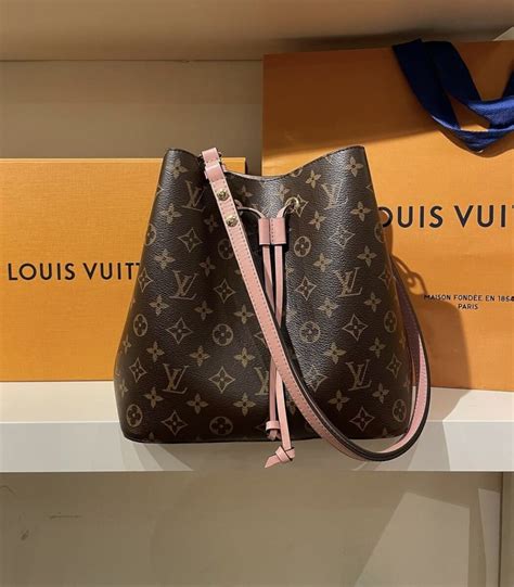 louis vuitton monogram neonoe mm rose poudre|louis vuitton canvas handbags.